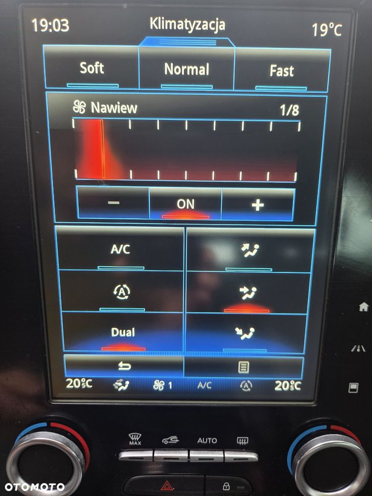 Renault Megane ENERGY TCe 130 EDC BOSE EDITION - 28