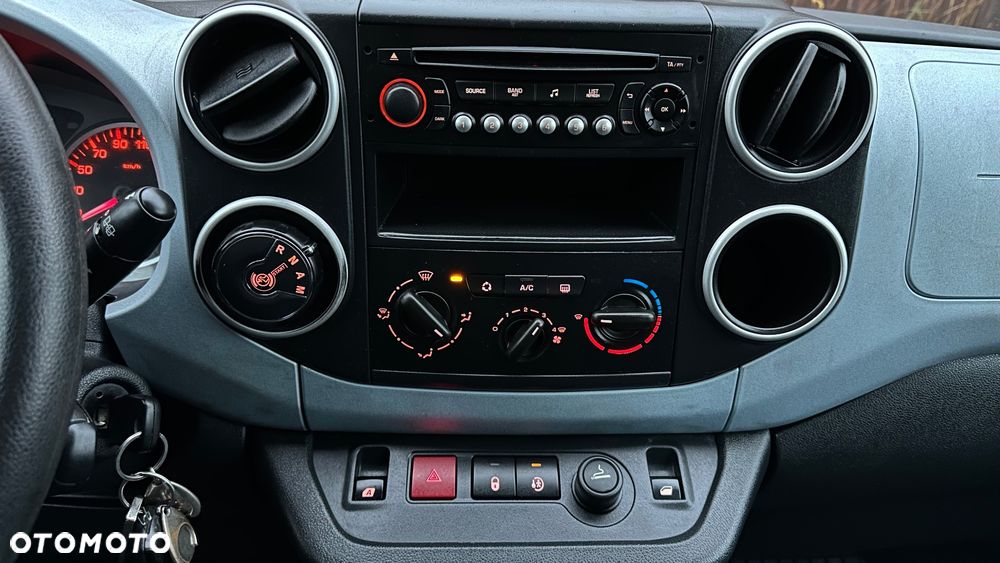 Citroën Berlingo Multispace e-HDi 90 FAP EGS6 Exclusive - 31