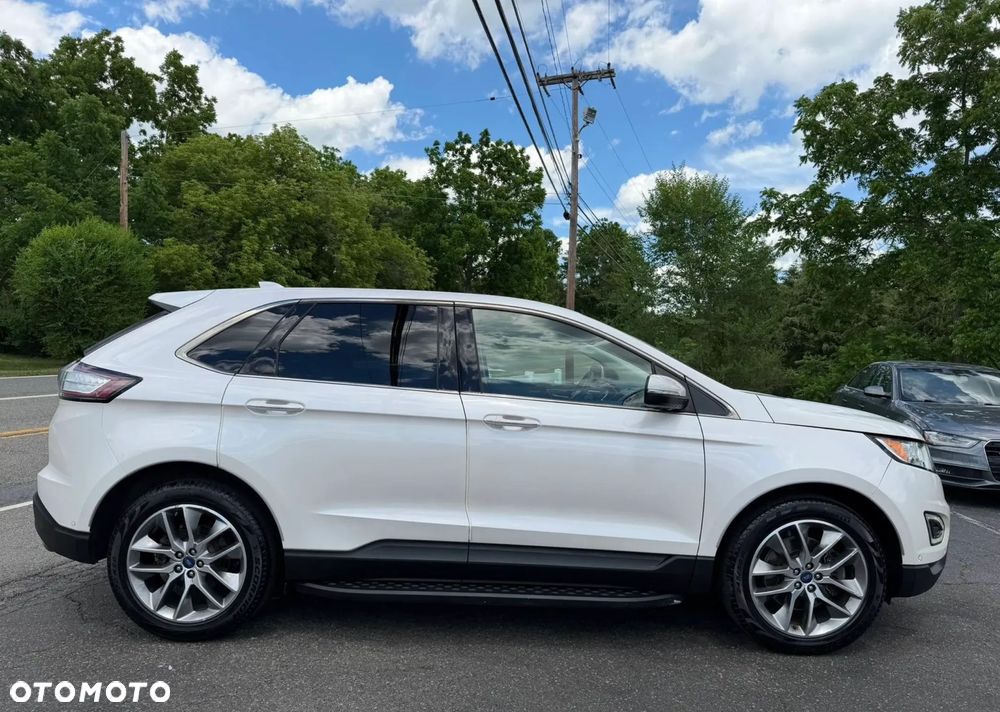 Ford Edge - 8