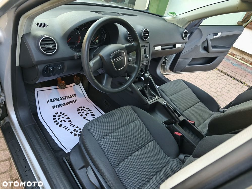 Audi A3 Sportback 1.6 Ambition - 13