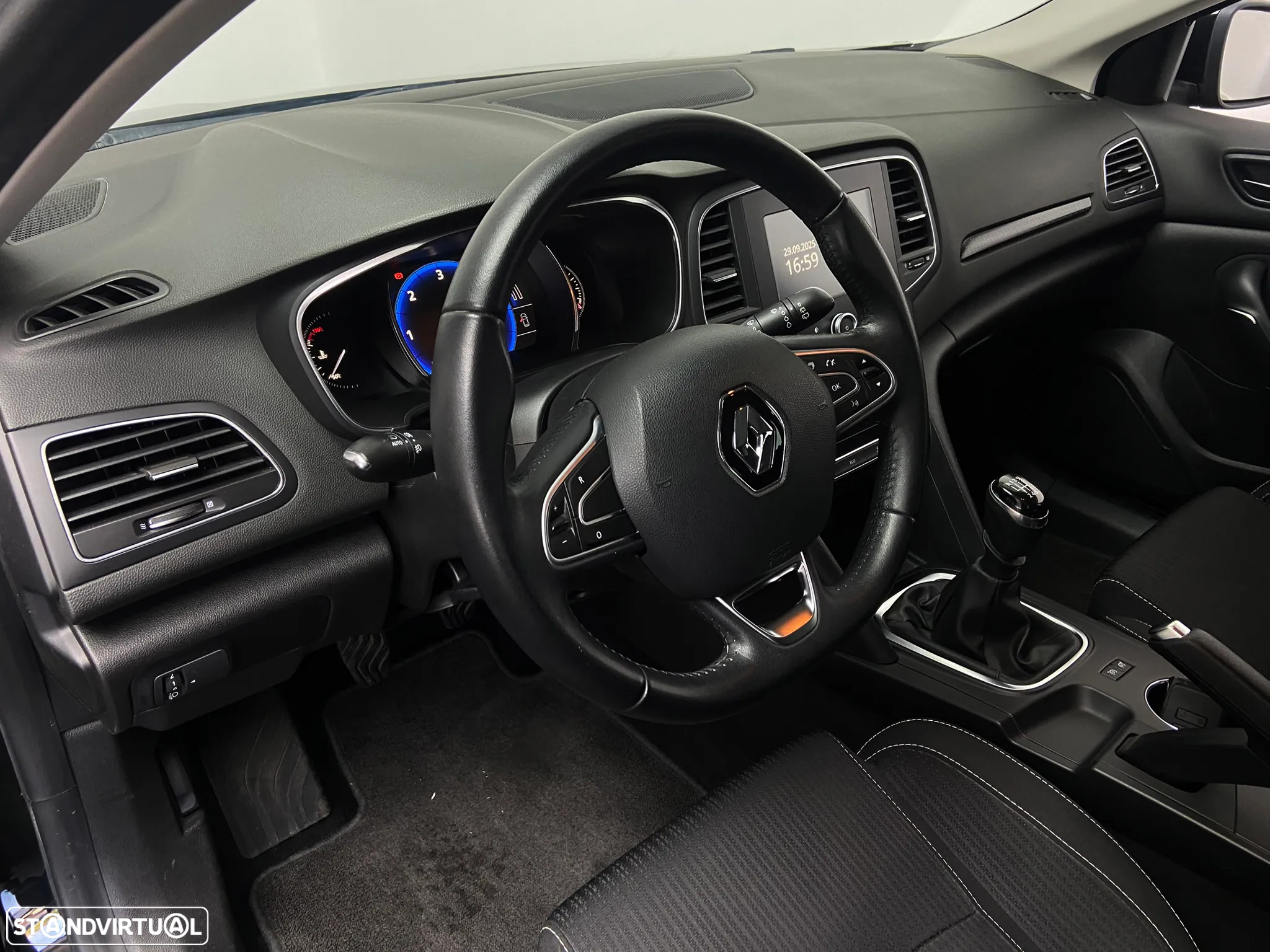 Renault Mégane 1.5 dCi Limited SS - 7