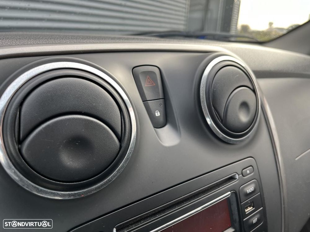 Dacia Sandero 1.2 16V Confort Bi-Fuel - 17