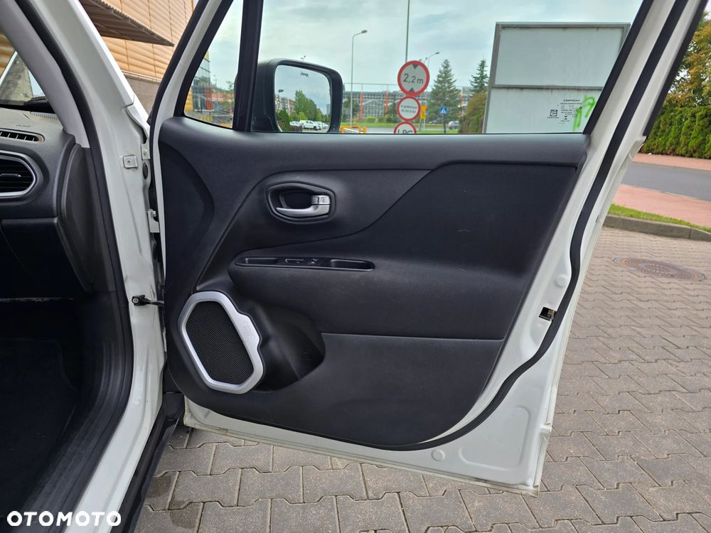 Jeep Renegade 1.6 E-TorQ Sport FWD - 24
