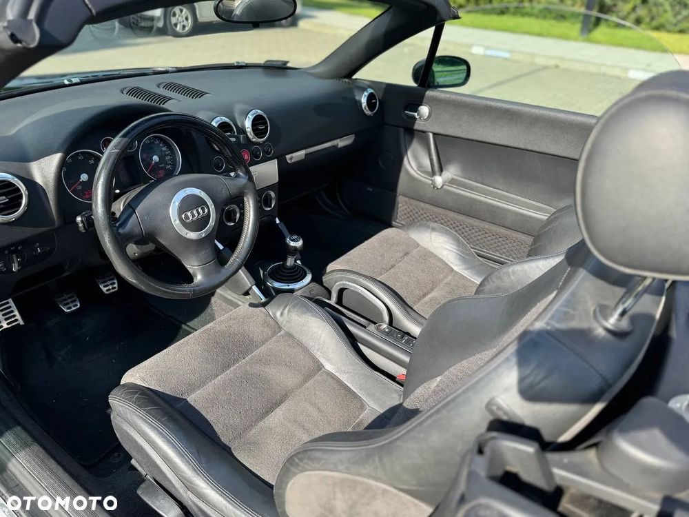 Audi TT Roadster 1.8 T - 14