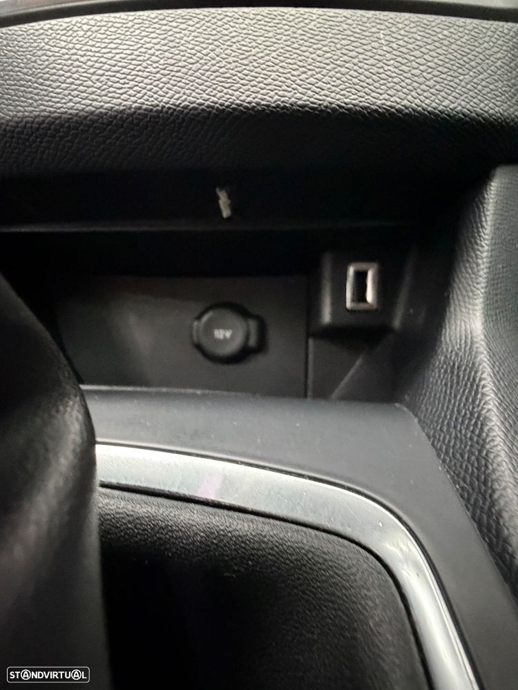 Peugeot 308 1.2 PureTech Allure Full LED EAT8 - 15