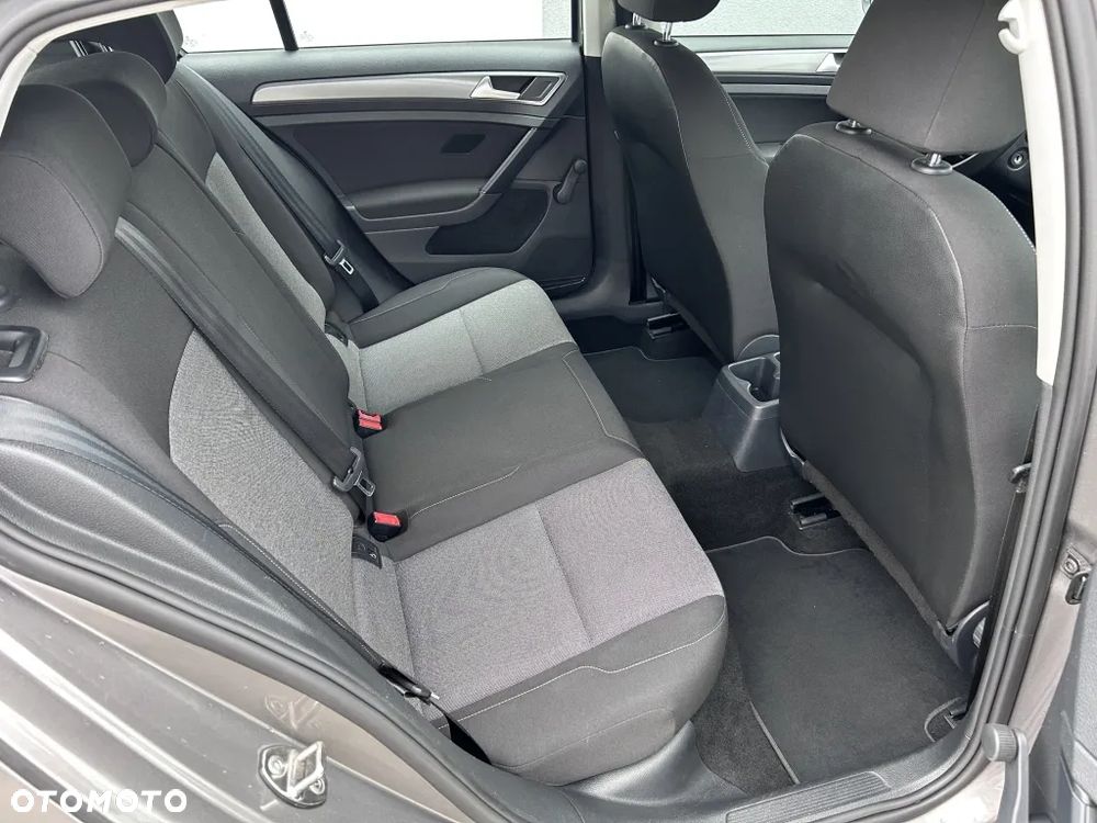 Volkswagen Golf 1.6 TDI Trendline - 16
