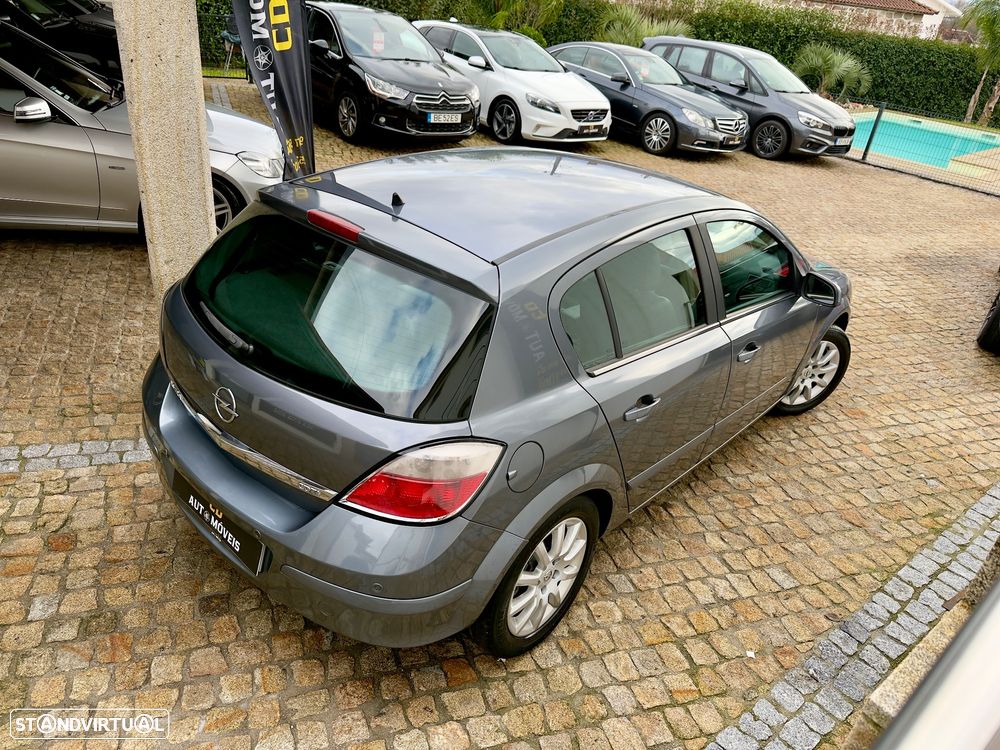 Opel Astra 1.3 CDTi Cosmo - 2