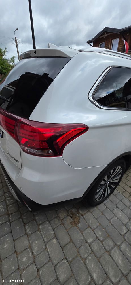Mitsubishi Outlander 2.0 Instyle SDA 4WD CVT - 9