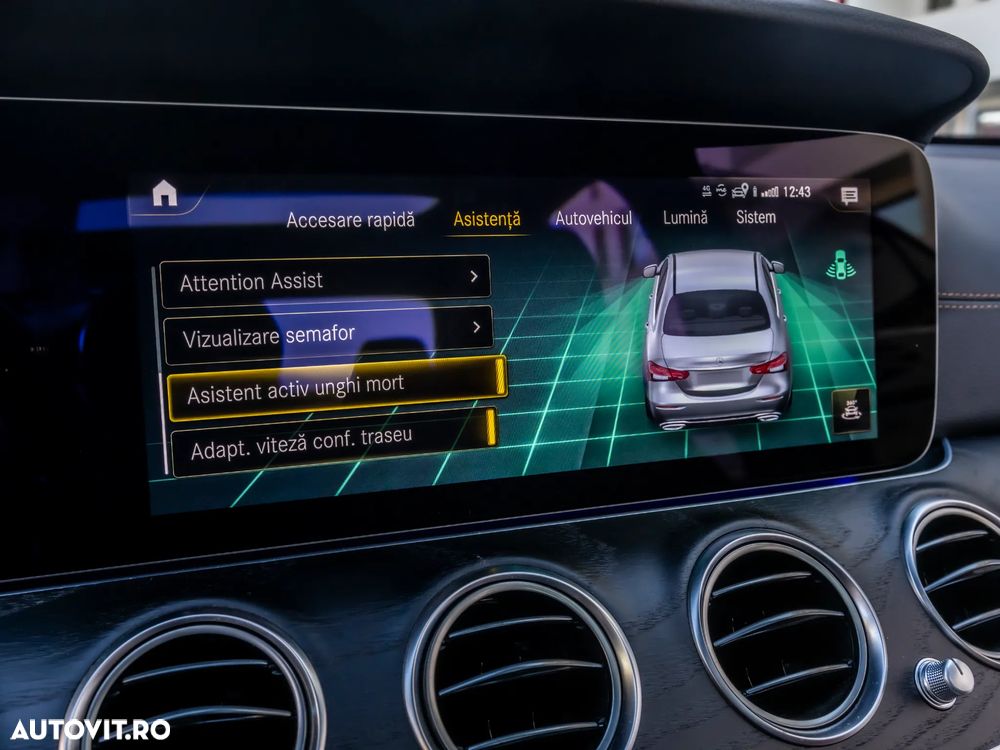 Mercedes-Benz E 300 de 4Matic 9G-TRONIC AMG Line - 35