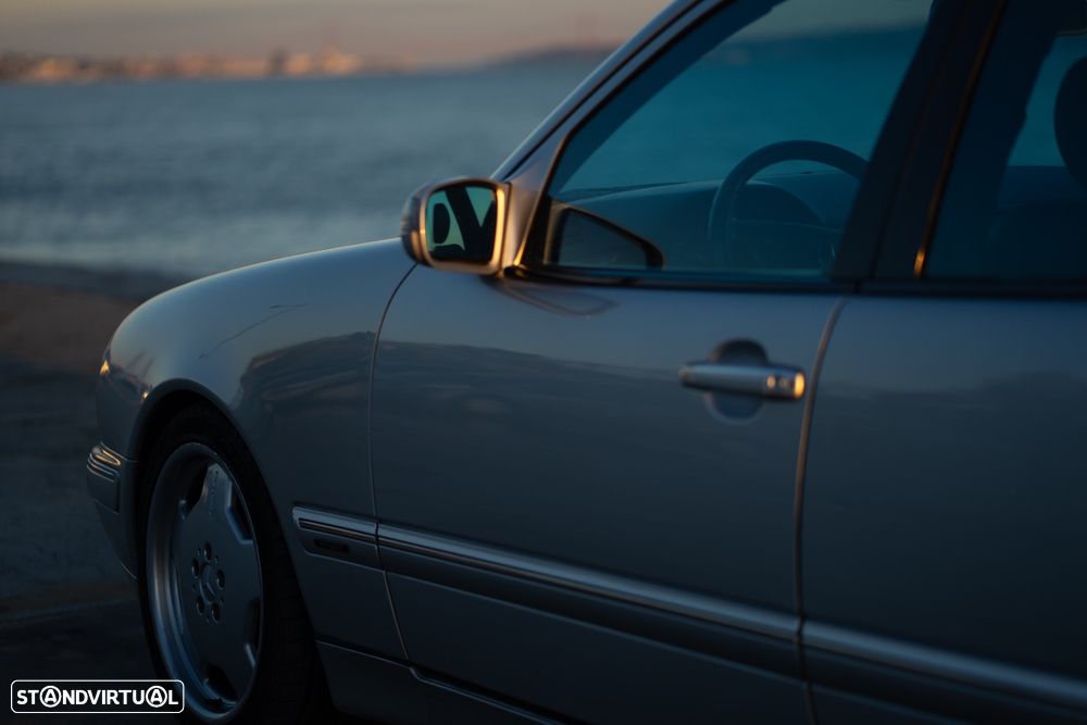 Mercedes-Benz E 320 - 10