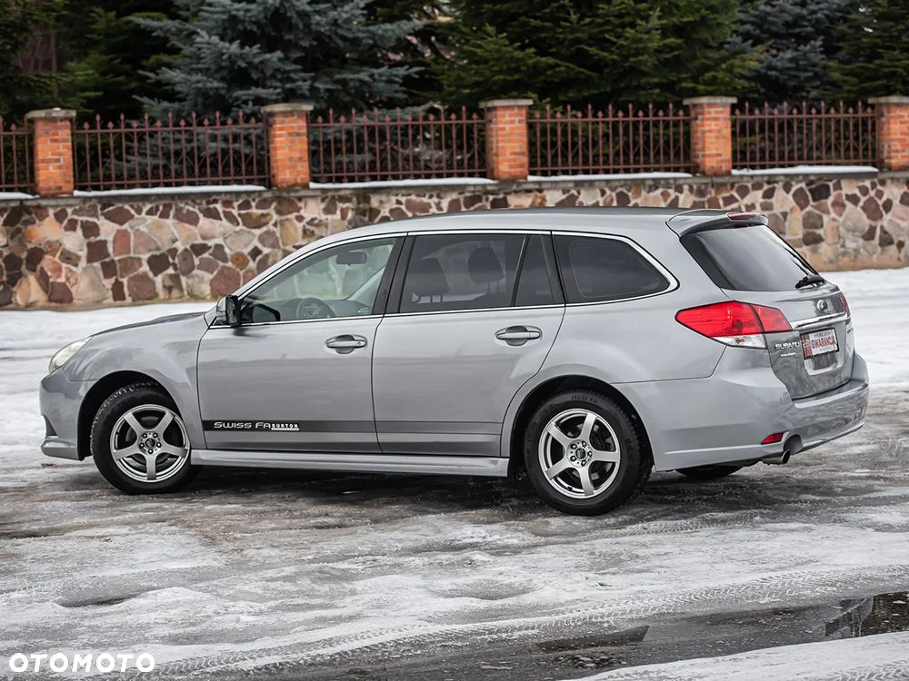 Subaru Legacy - 10