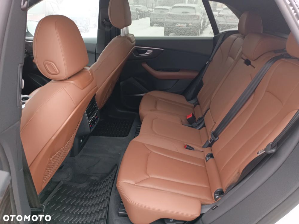 Audi Q8 55 TFSI quattro tiptronic - 20