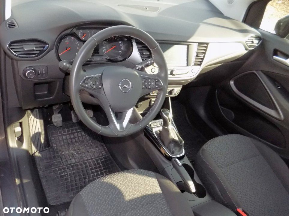 Opel Crossland X - 12