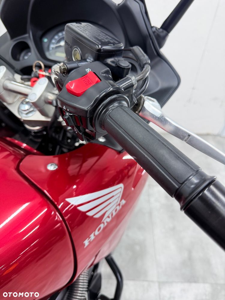 Honda CBF - 24