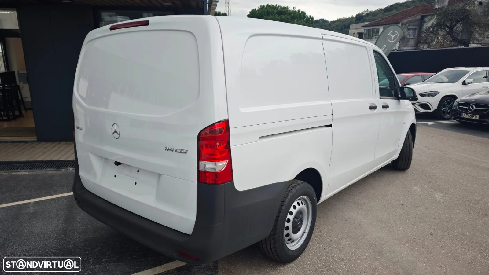 Mercedes-Benz Vito 114 Furgão Standard - 4