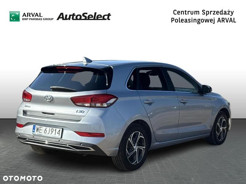 Hyundai i30 1.5 DPI Smart - 6