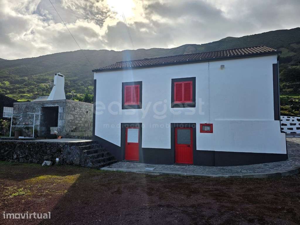 Duas Moradias T2 em Santo Amaro AL Licenciado, Vista Mar e Terreno ... - Grande imagem: 2/40