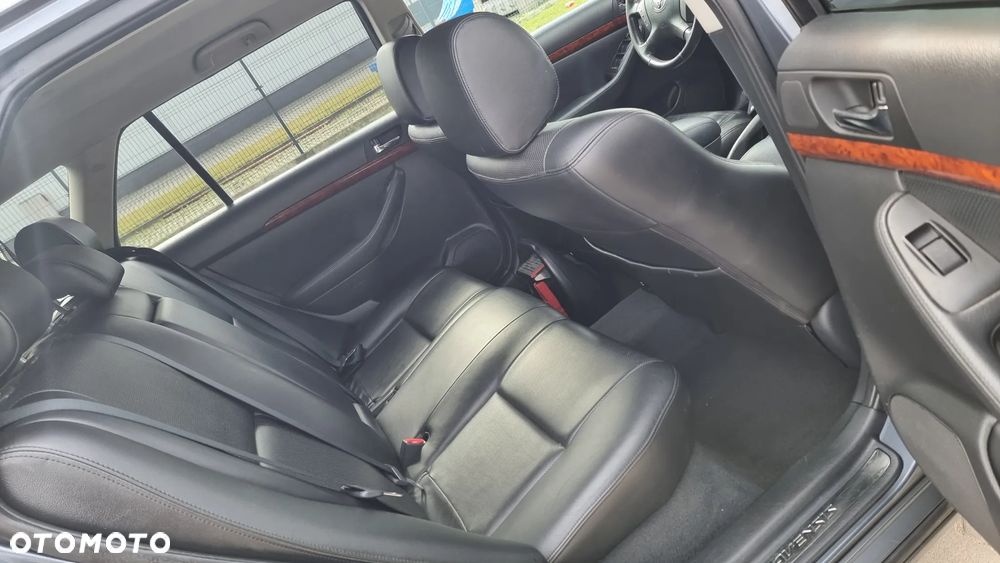 Toyota Avensis 2.2 D-4D Prestige - 15