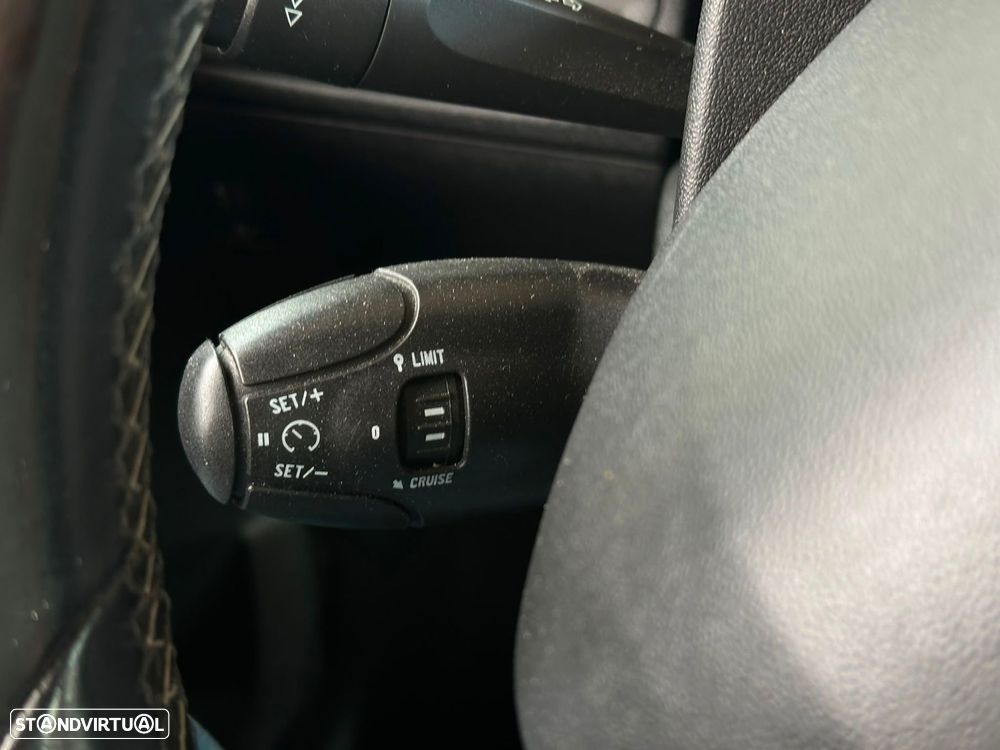 Peugeot 208 1.5 BlueHDi Allure Pack - 17