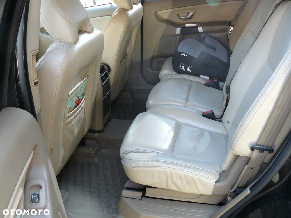 Volvo XC 90 - 8