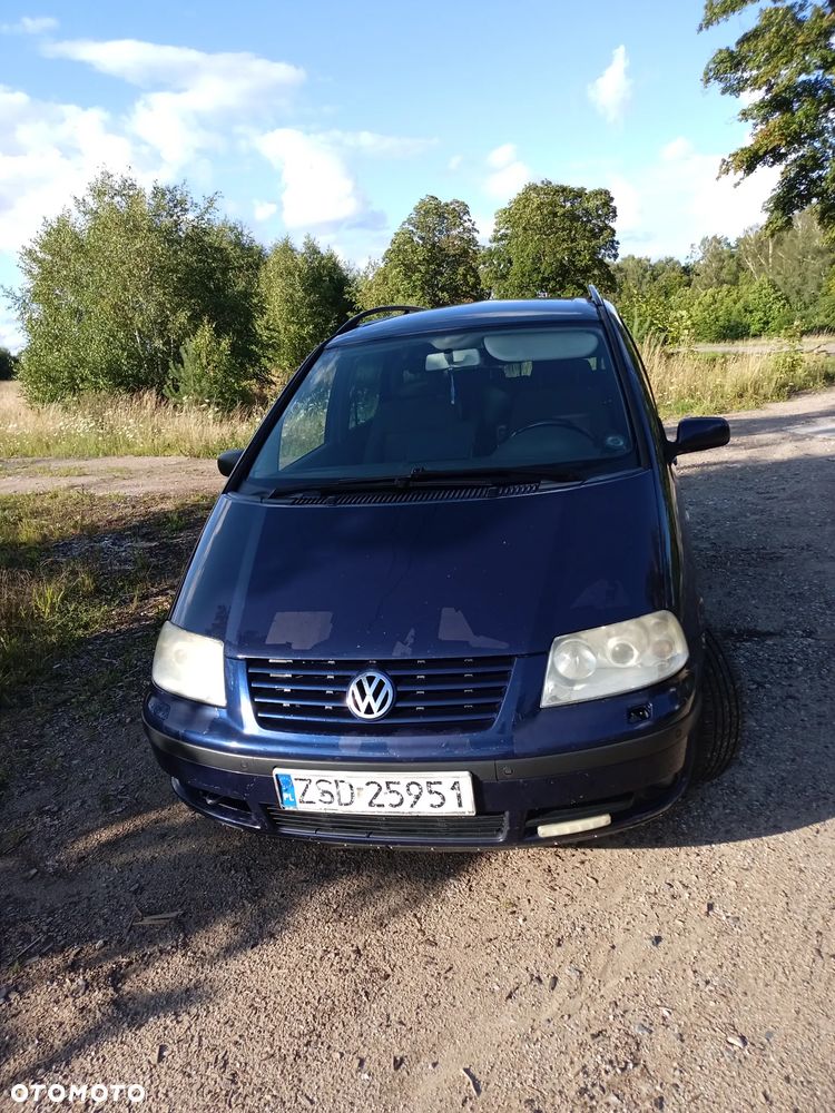 Volkswagen Sharan 1.9 TDI Basis - 1
