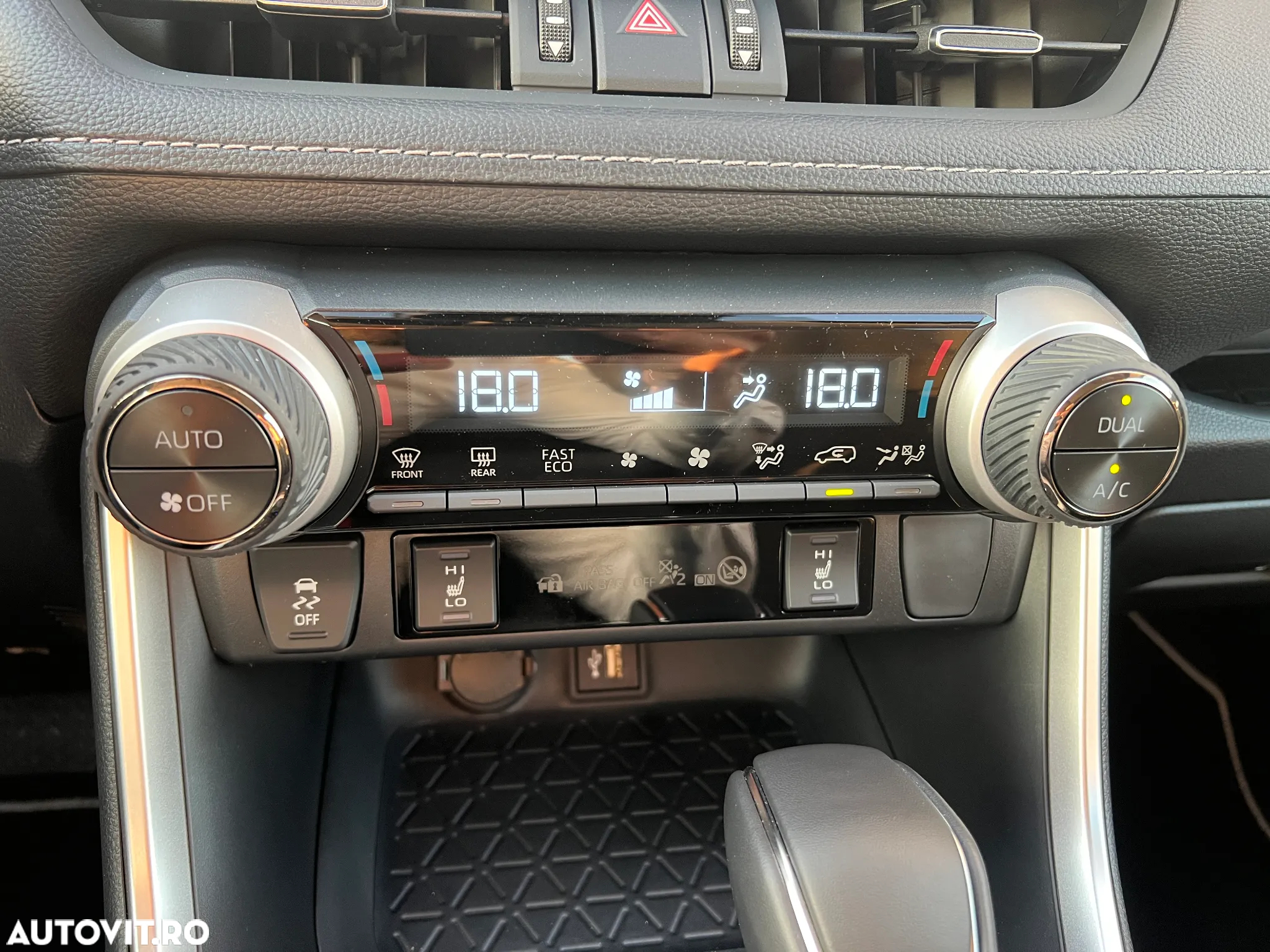 Toyota RAV4 - 27