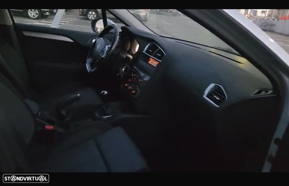 Citroën C4 1.6 VTi Attraction - 6