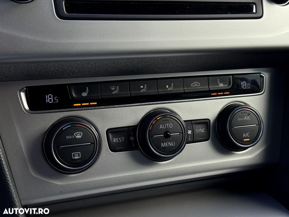 Volkswagen Passat - 13