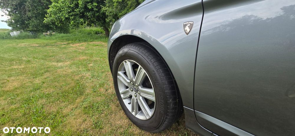 Volvo XC 60 D4 R-Design - 28