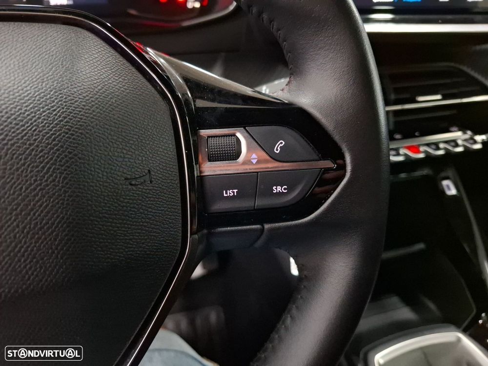 Peugeot 2008 1.2 PureTech Active - 17