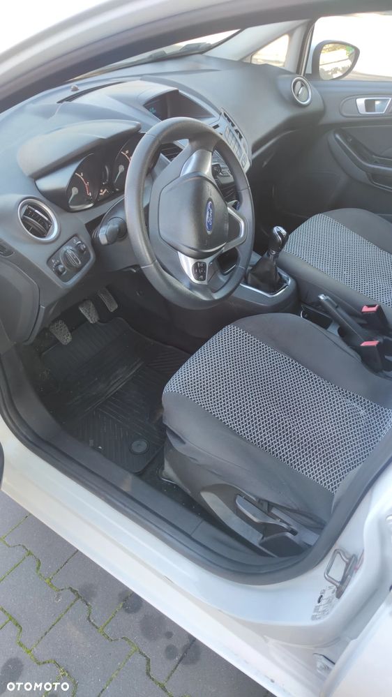 Ford Fiesta 1.25 Trend - 11
