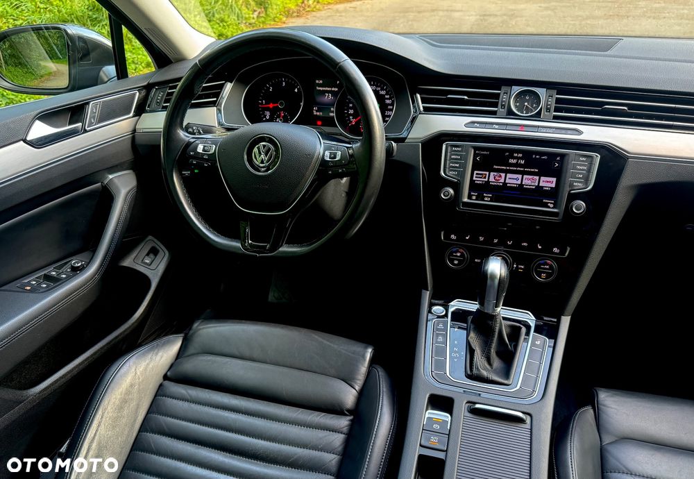 Volkswagen Passat 2.0 TDI SCR Highline DSG - 14