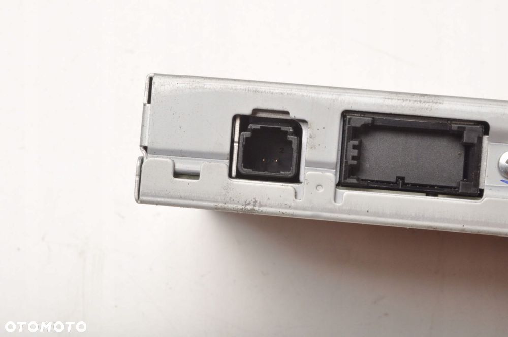 VOLVO S60 II V60 WZMACNIACZ ANTENOWY 31667217AA - 3