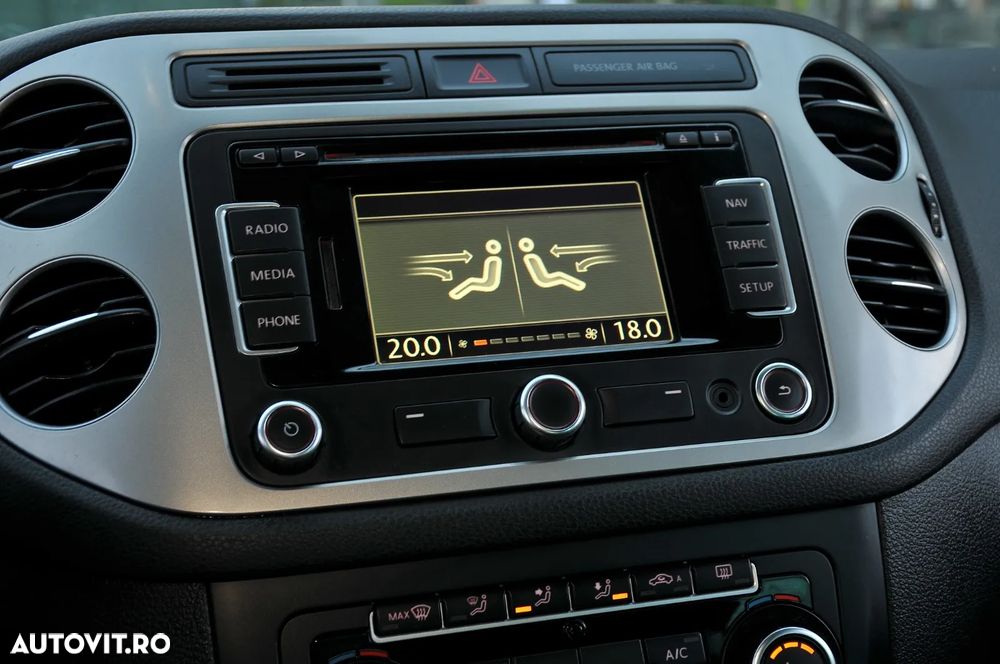 Volkswagen Tiguan 2.0 TDI DPF BlueMotion Technology Cup Sport & Style - 13
