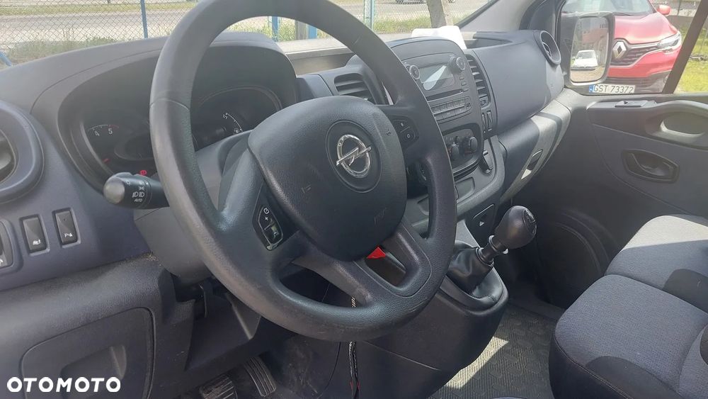 Opel Vivaro L2H1 2,9t Edition - 10