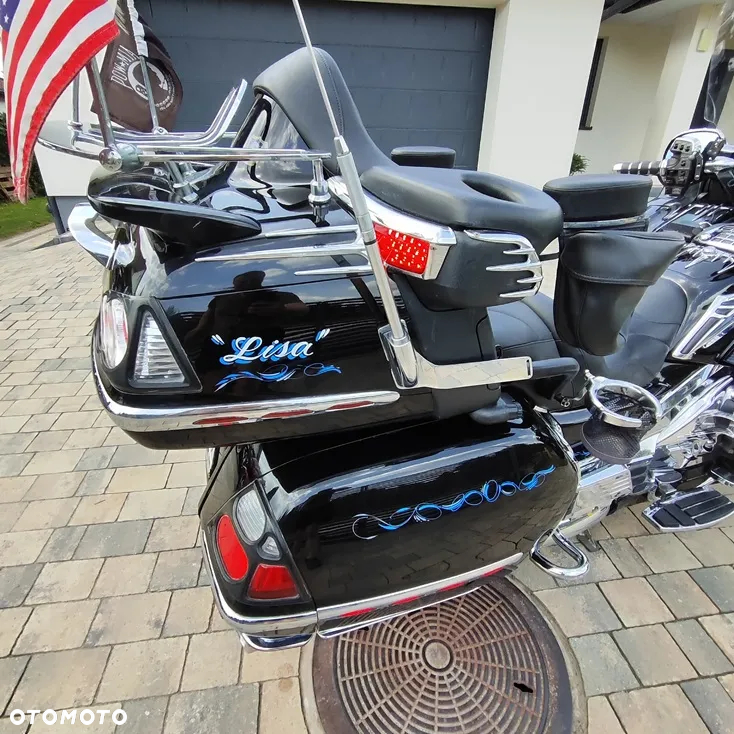 Honda GL - 28