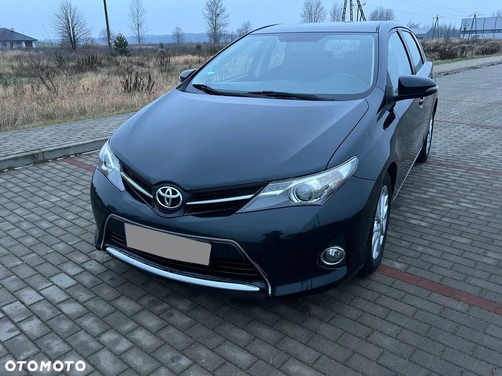 Toyota Auris 2.0 D-4D Dynamic - 1