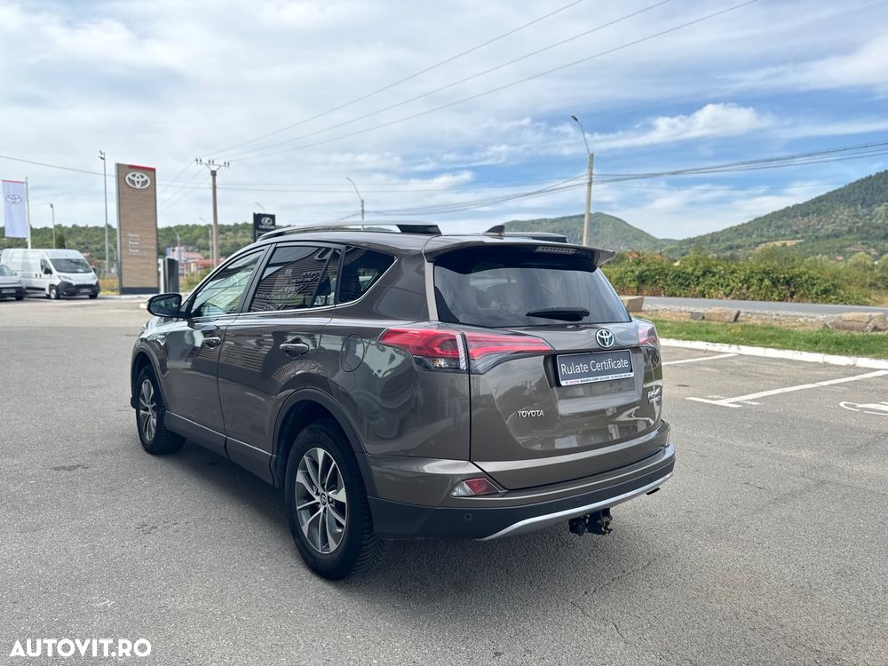 Toyota RAV4 - 5
