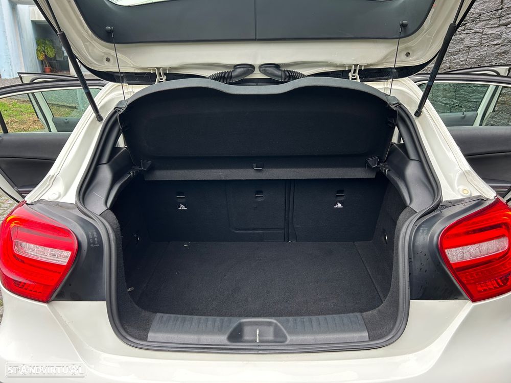 Mercedes-Benz A 180 CDI AMG Line - 24