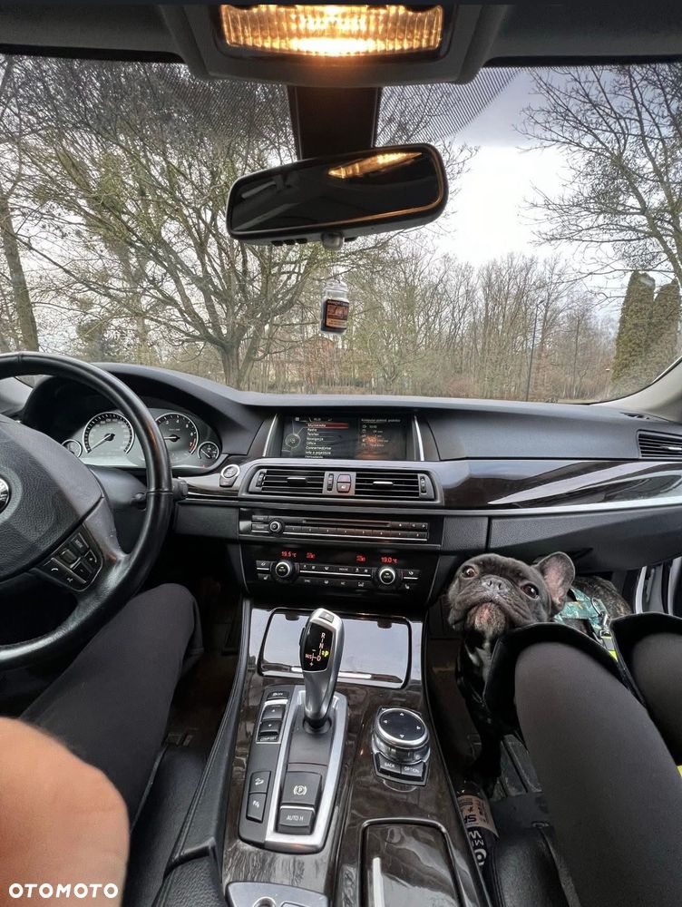 BMW Seria 5 535i xDrive - 6