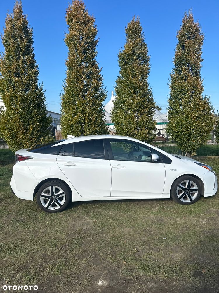 Toyota Prius 1.8 Hybrid Executive - 3