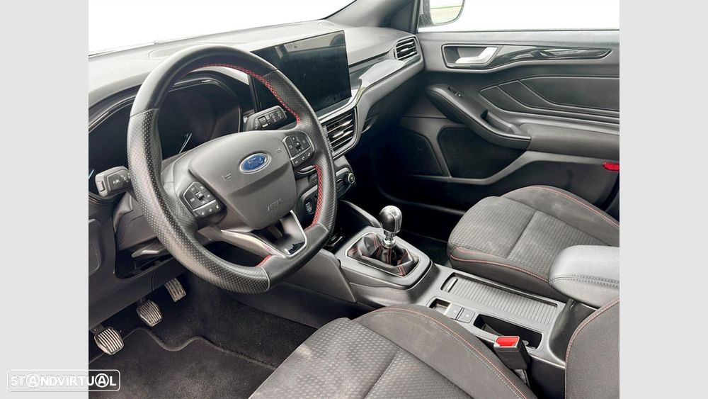 Ford Focus 1.0 EcoBoost MHEV ST-Line - 14