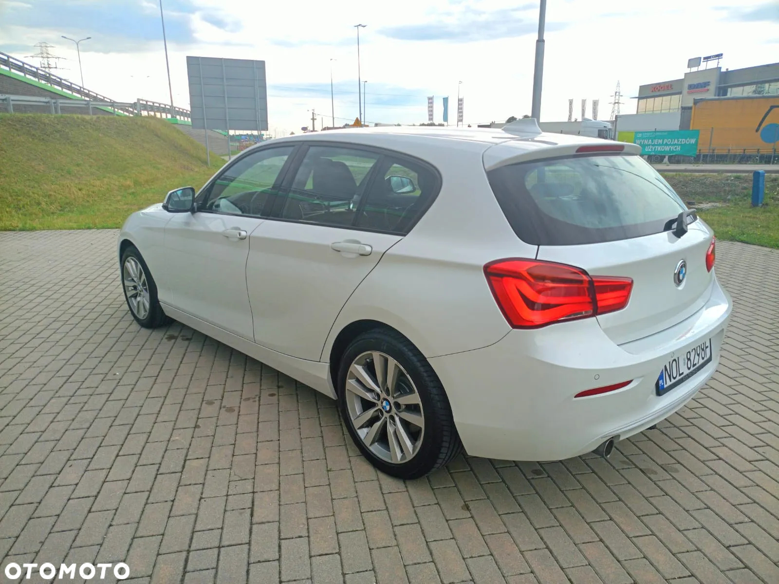 BMW Seria 1 118i - 5