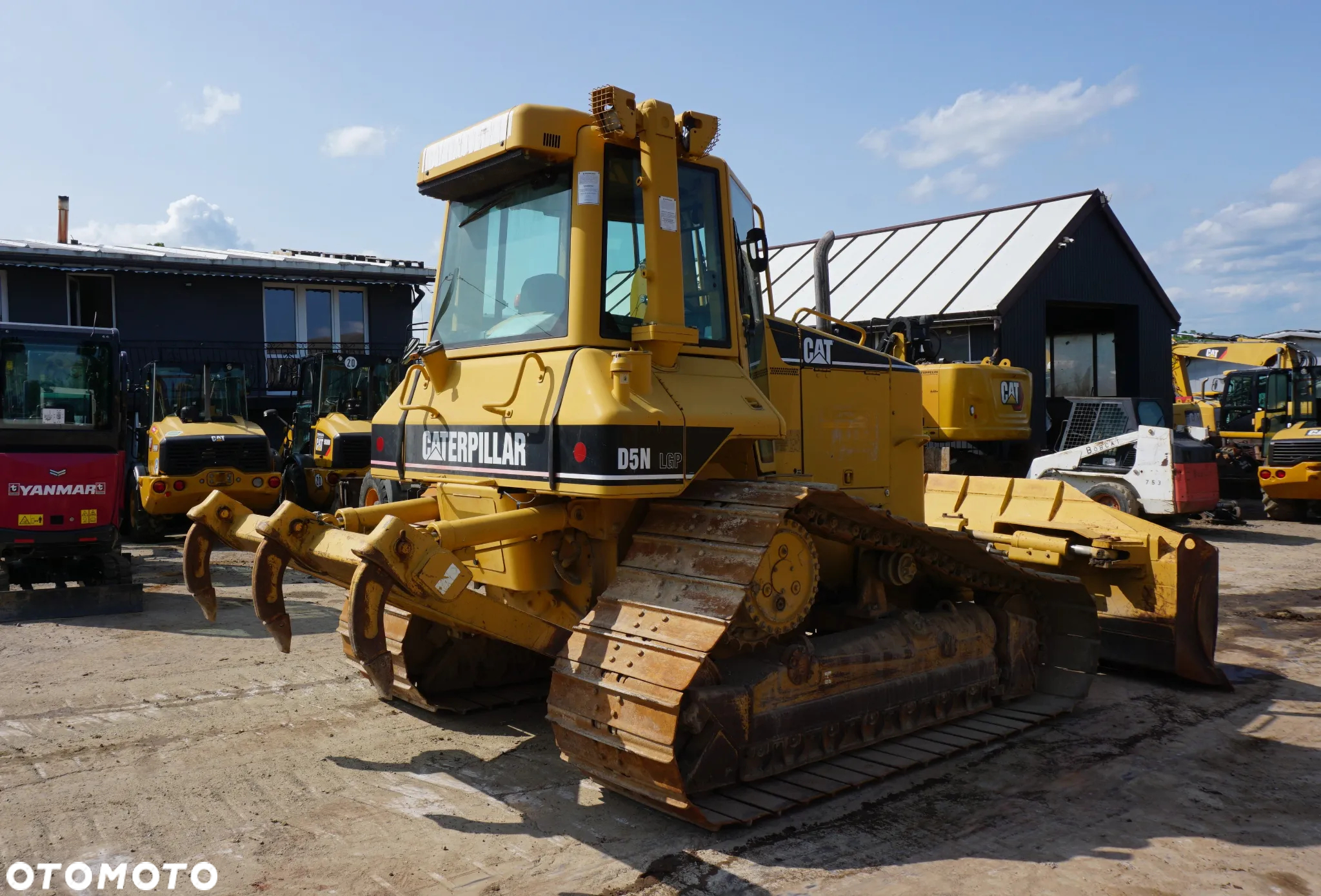 Caterpillar CAT D5N - 4