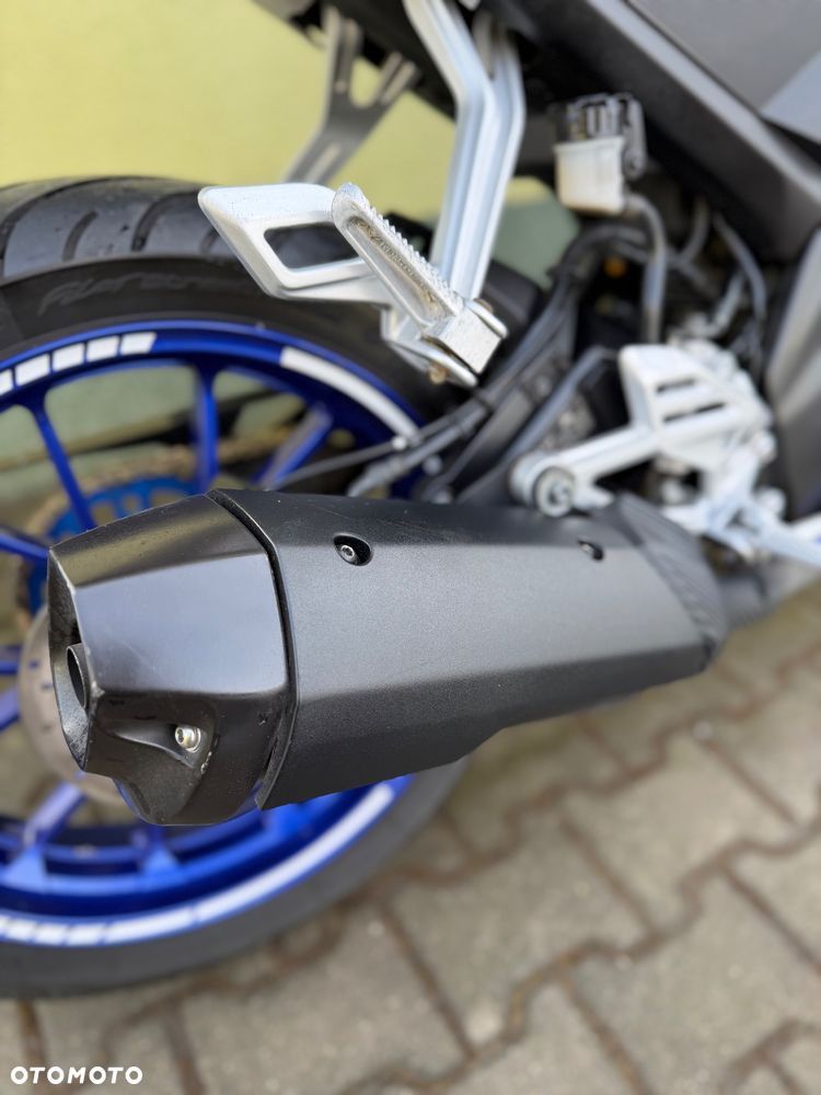 Yamaha YZF - 14