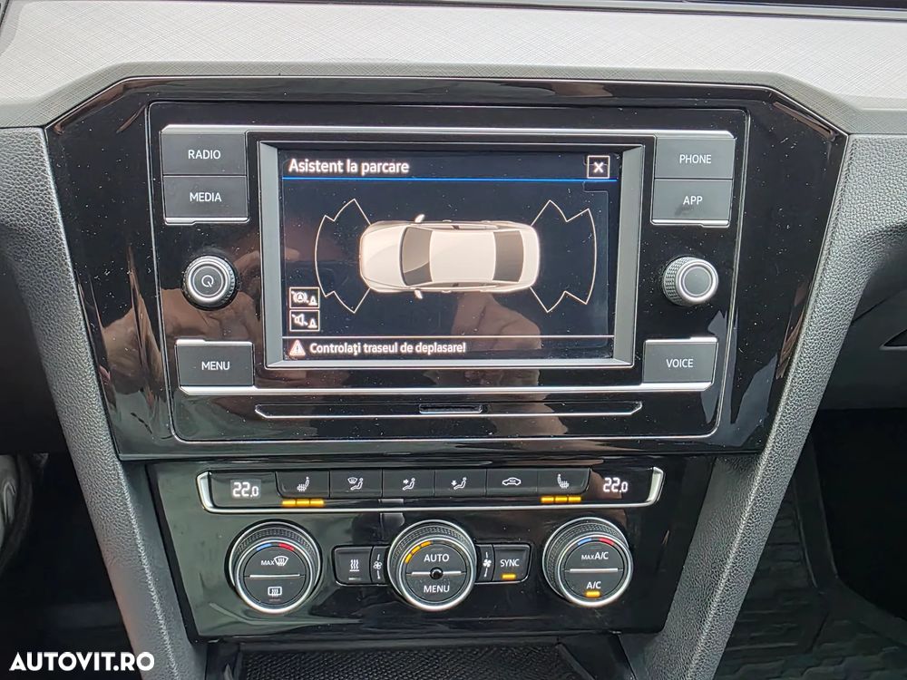 Volkswagen Passat - 17