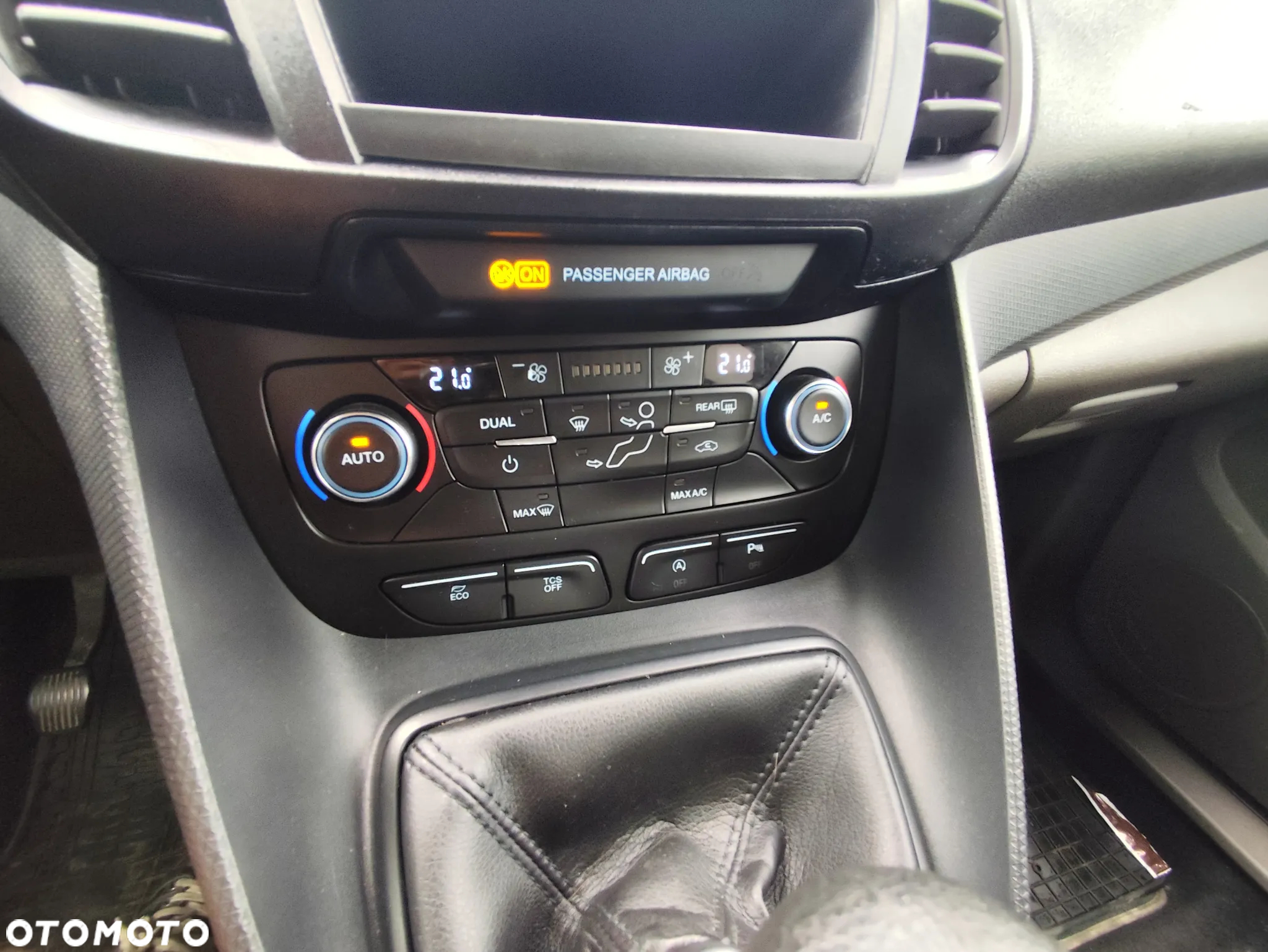 Ford Tourneo Connect 1.5 EcoBlue Active - 27