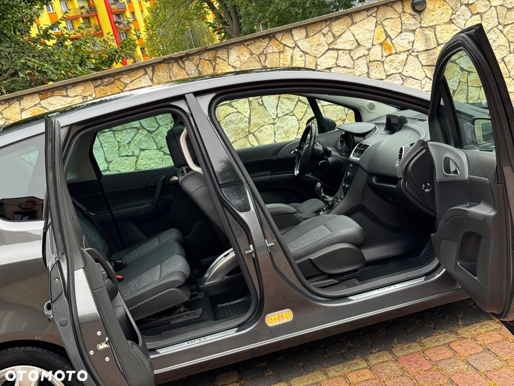 Opel Meriva 1.4 T Cosmo - 26