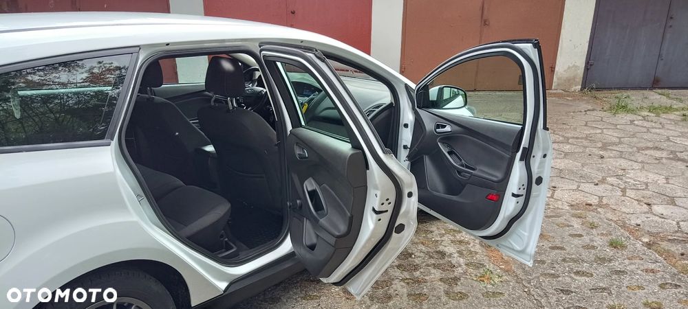 Ford Focus 1.5 TDCi SYNC Edition - 10