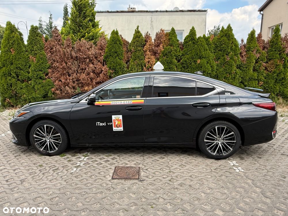 Lexus ES - 5
